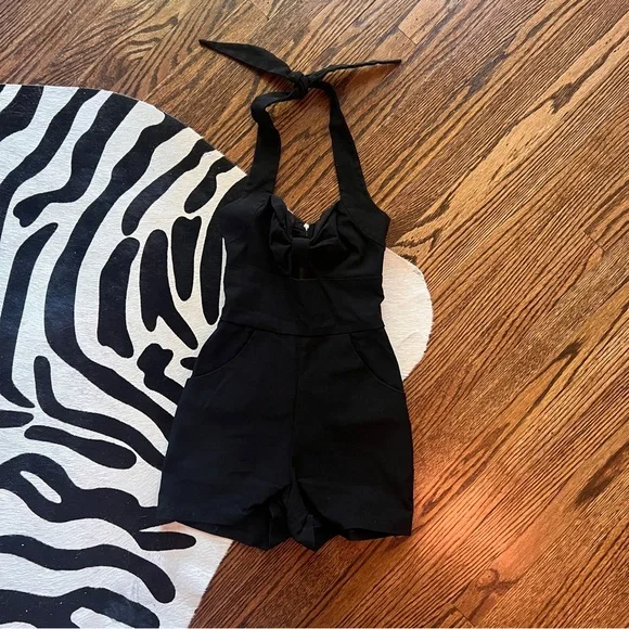 Betty Paige Black Halter Romper with Pockets - Picture 1 of 7